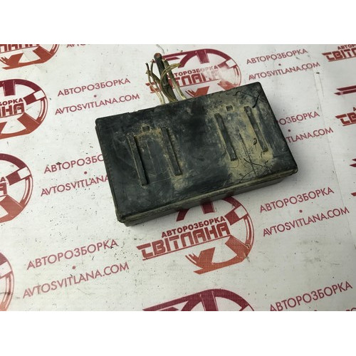Блок запобіжників (реле) Citroen Berlingo 2003-2008 9632229480